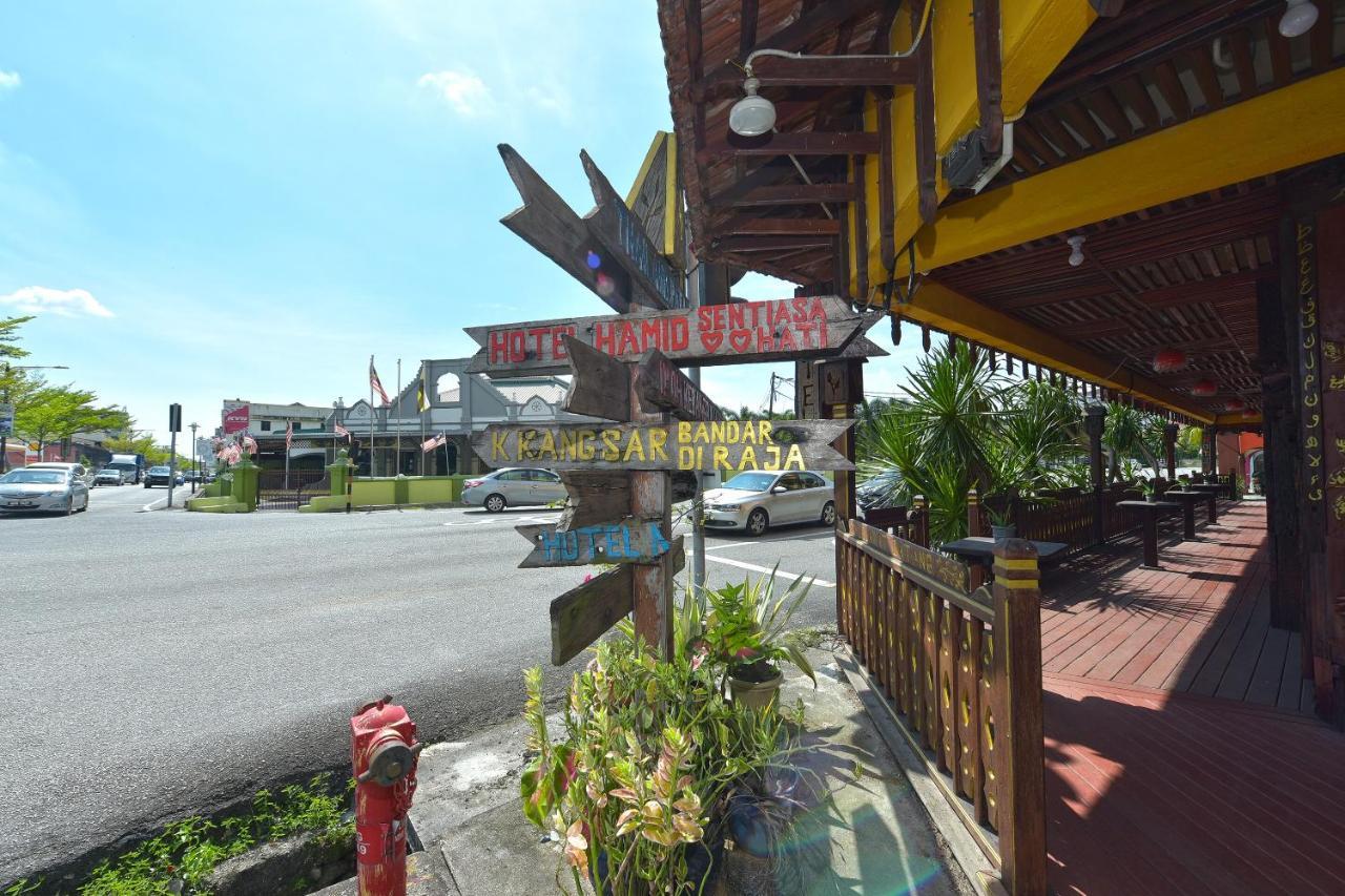 Super Oyo Capital O 90659 Raintown Timbers Hotel Taiping Exterior photo
