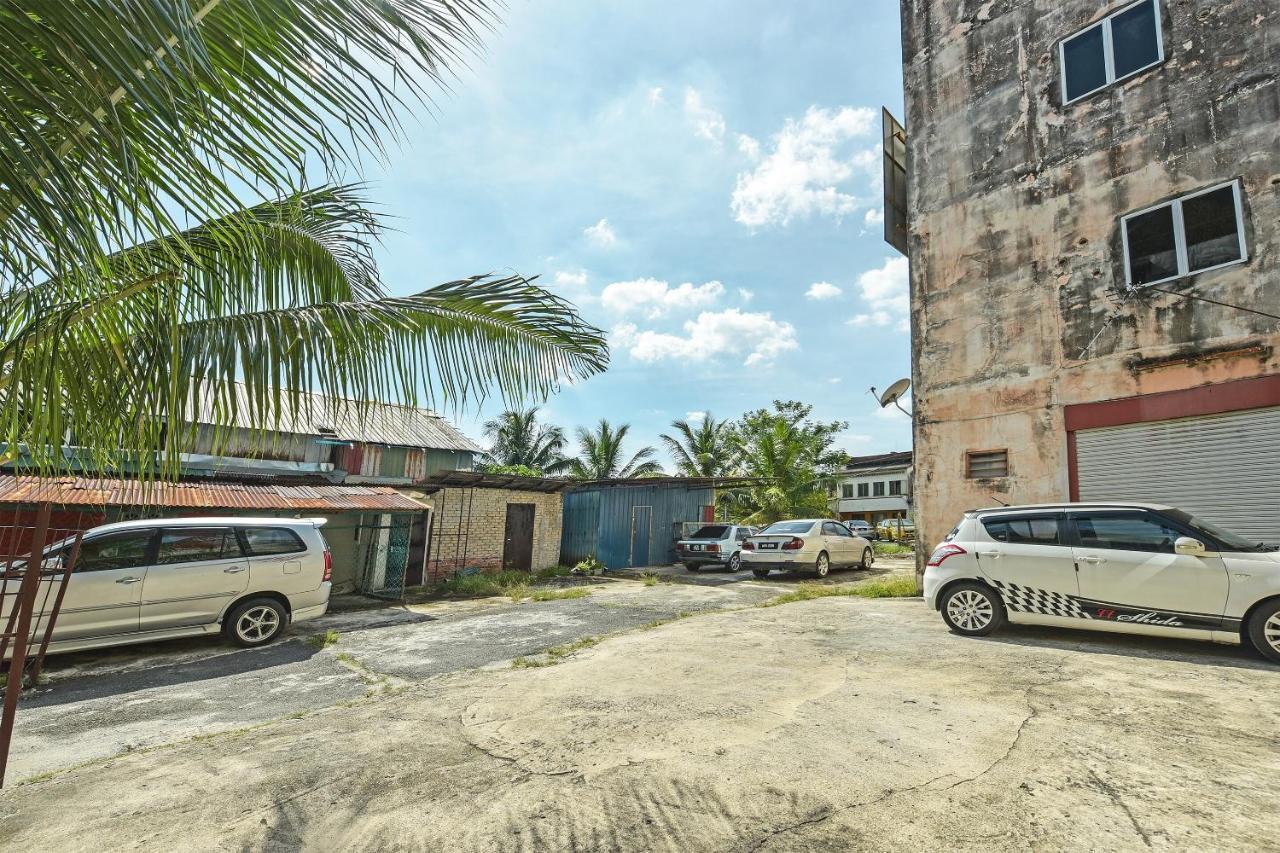 Super Oyo Capital O 90659 Raintown Timbers Hotel Taiping Exterior photo