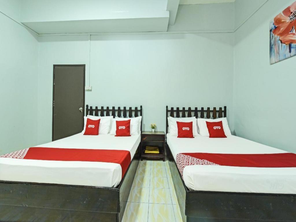 Super Oyo Capital O 90659 Raintown Timbers Hotel Taiping Exterior photo